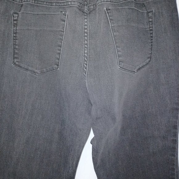 MOSSINO MID RISE STRAIGHT LEG DENIM JEANS - Picture 6 of 11